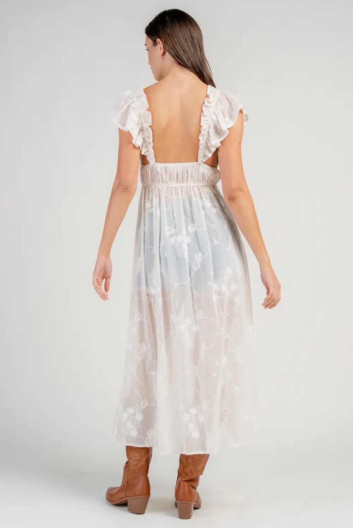 Embroidered Chiffon
Ruffle Sweetheart Neck Duster