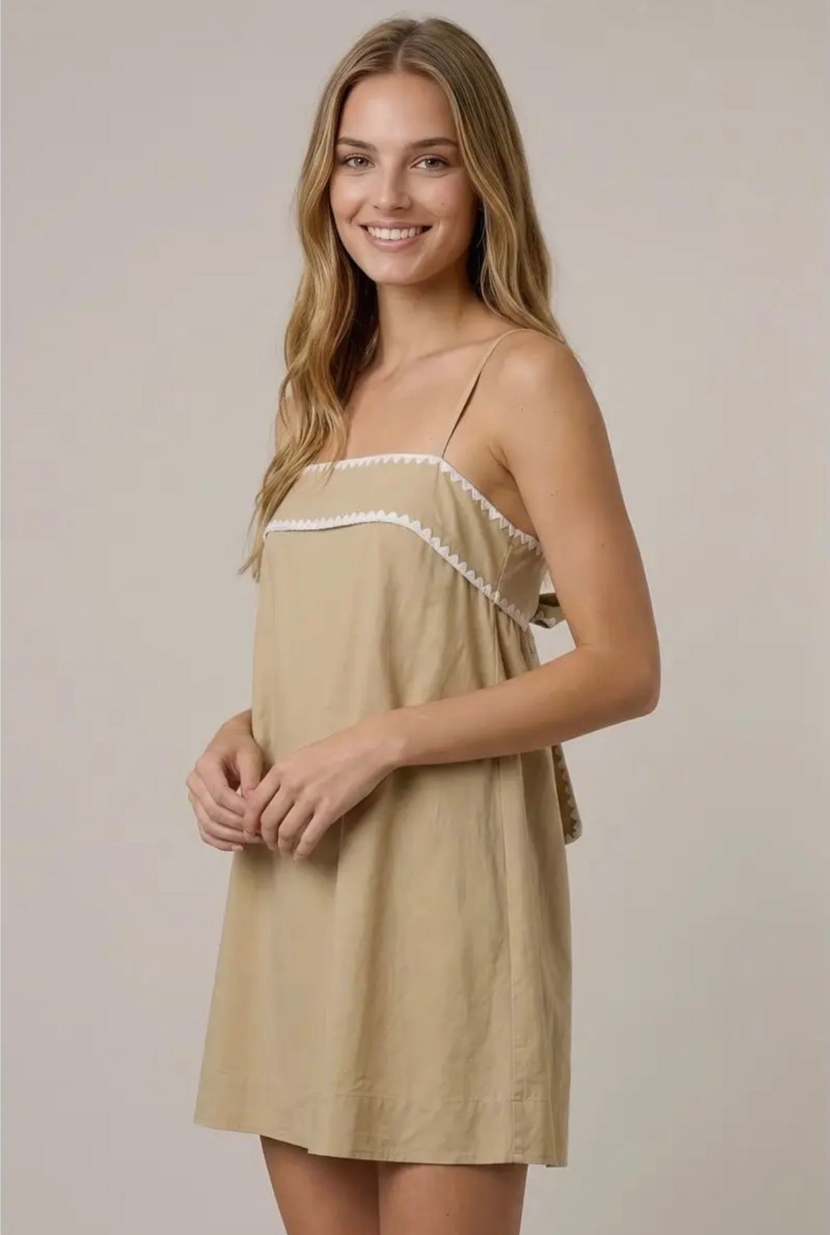 CONTRAST BLANKET STITCH BACK RIBBON STRAP
MINI DRESS