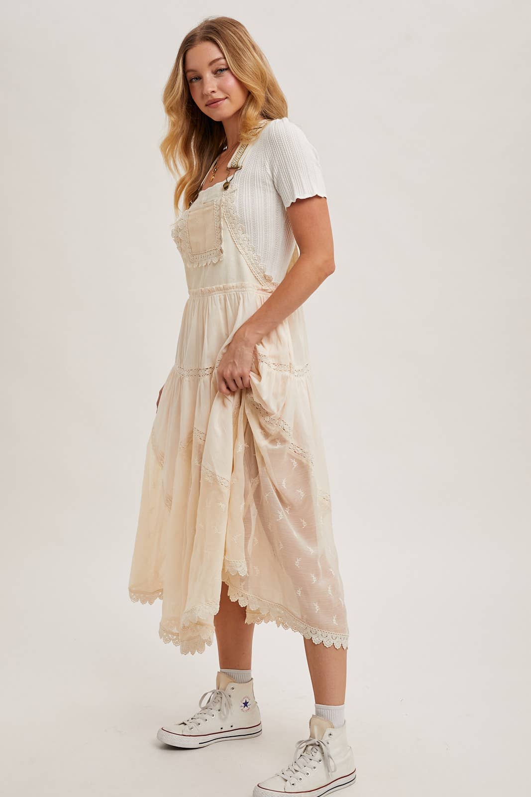 LACE EMBROIDERED TULLE BIB MAXI DRESS WITH LINING: ECRU