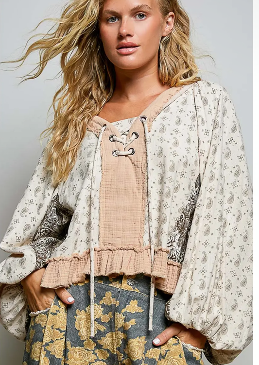 V Neck Balloon Sleeve Floral Ruffle
Woven Printed Top 100% Cotton