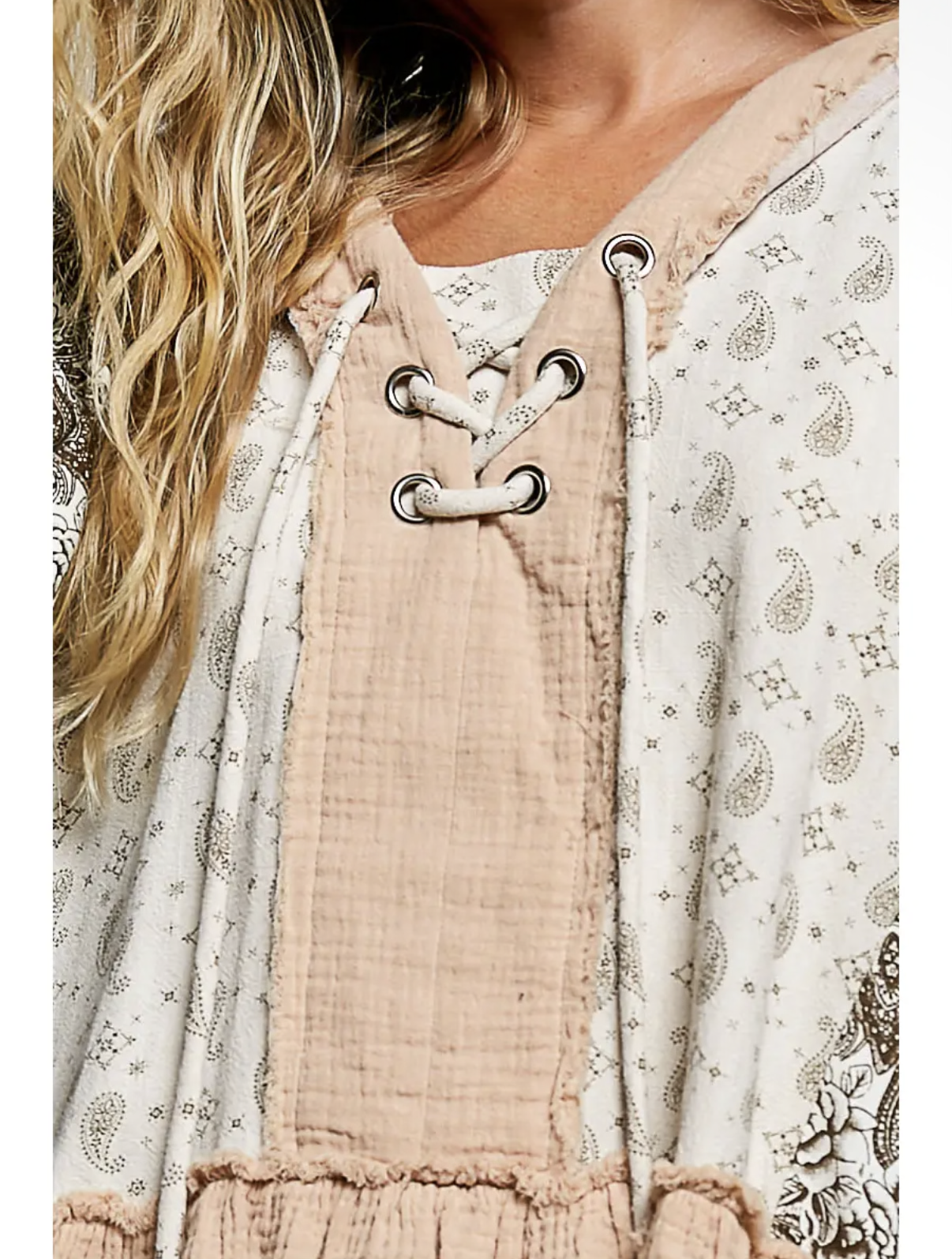 V Neck Balloon Sleeve Floral Ruffle
Woven Printed Top 100% Cotton