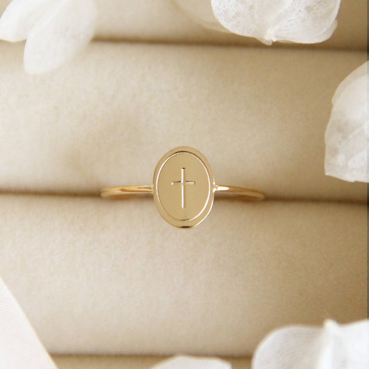 Oval Engraved Cross Ring, Christian Faith Jewelry Gift: Yellow Gold / 8