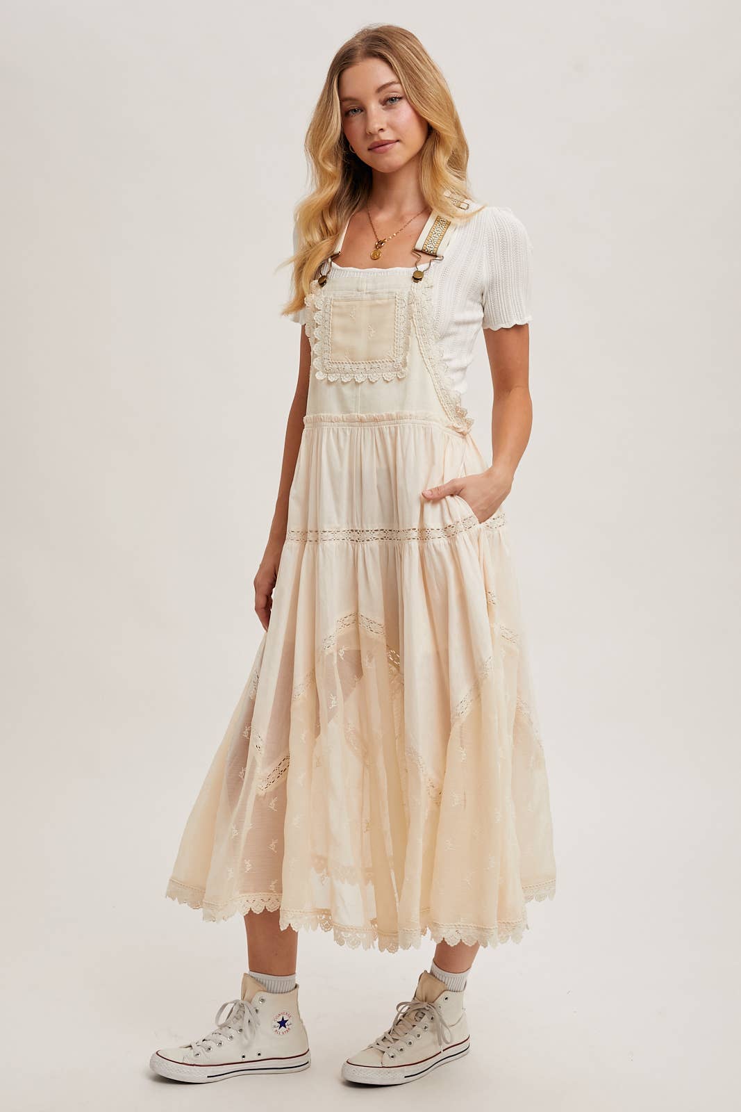 LACE EMBROIDERED TULLE BIB MAXI DRESS WITH LINING: ECRU