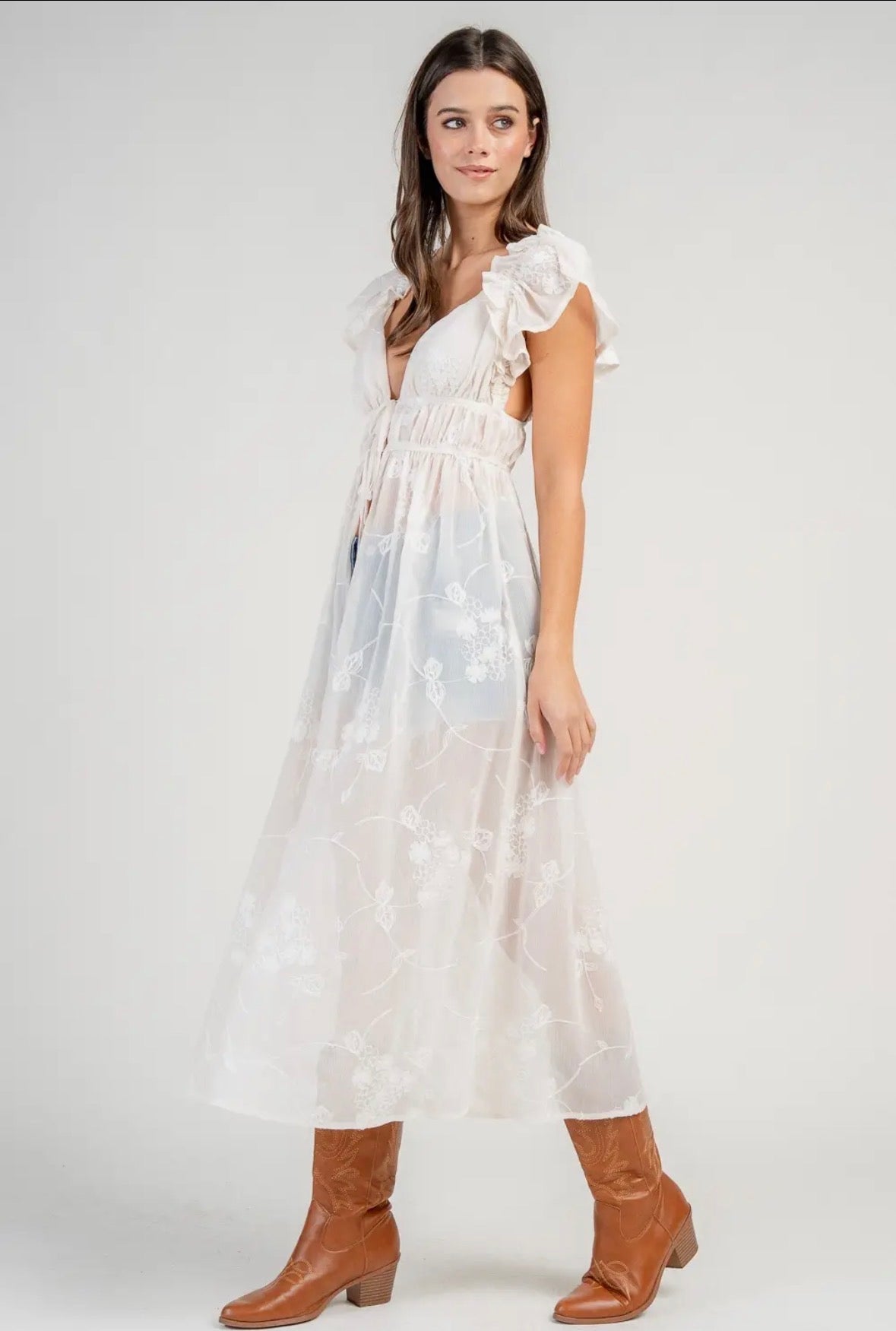 Embroidered Chiffon
Ruffle Sweetheart Neck Duster