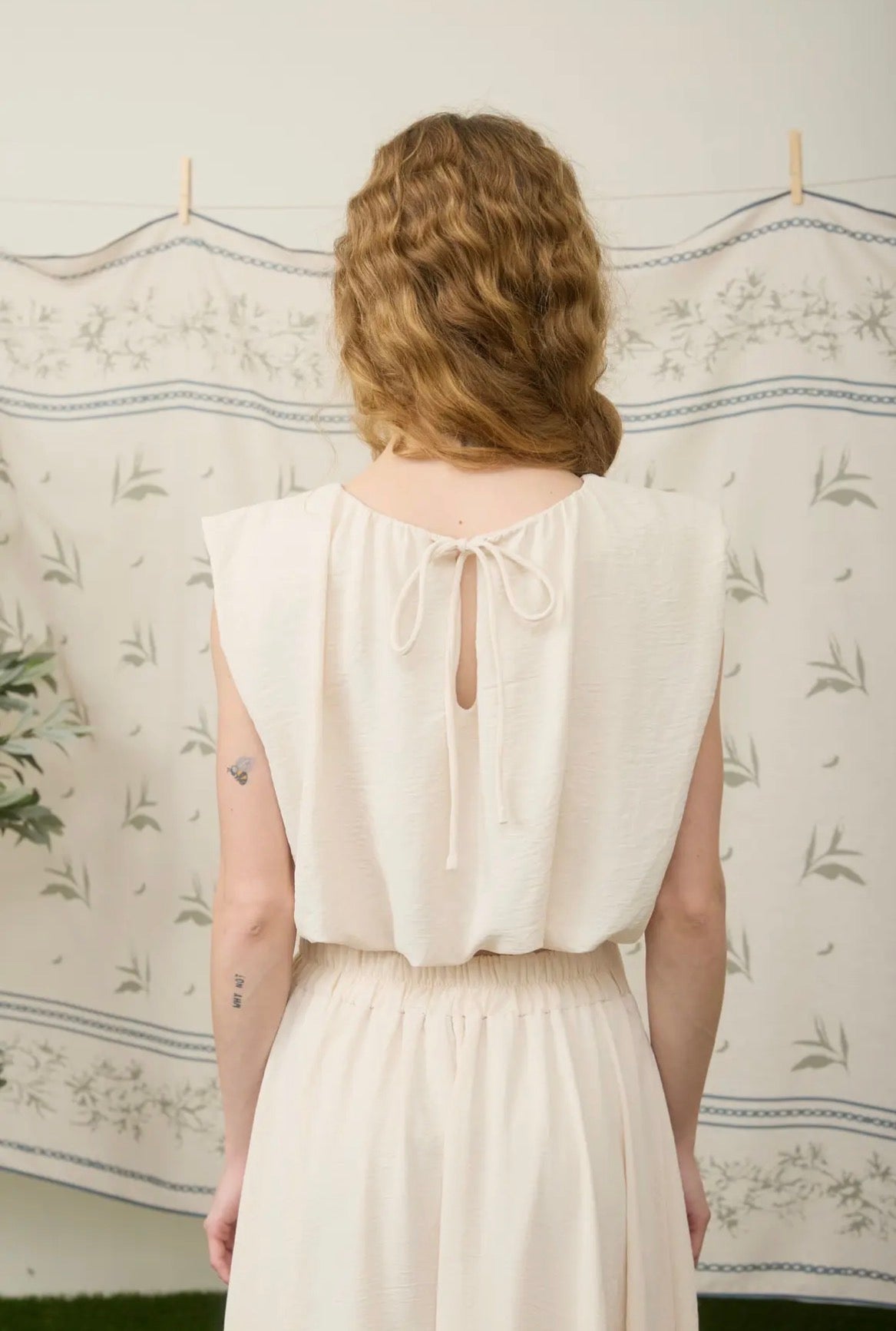 Sleeveless Balloon Crop Top