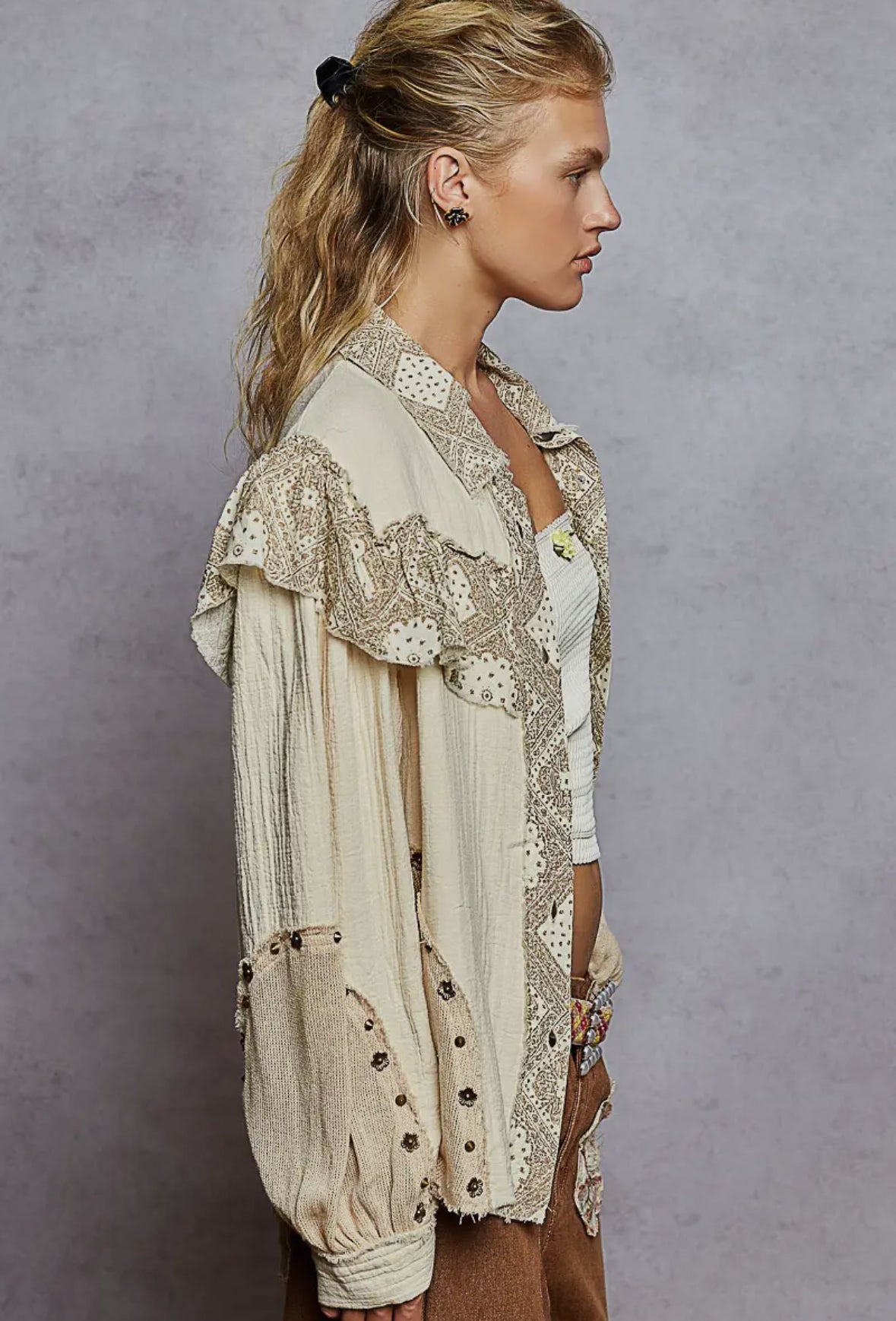 Balloon Sleeve Double Gauze Printed
Floral Stud Shirt