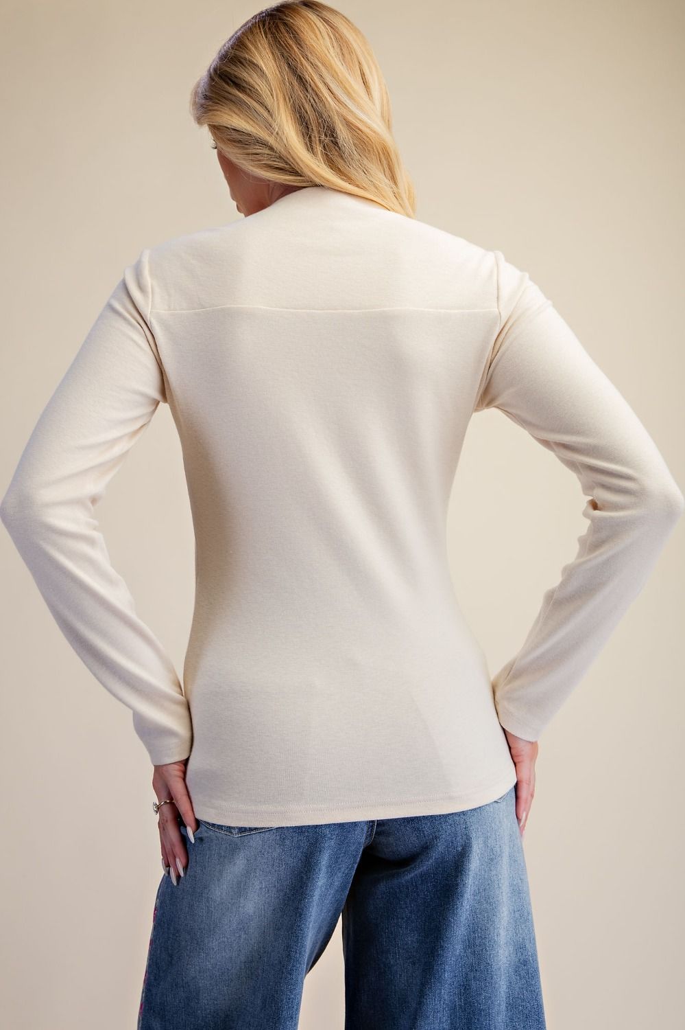 SUPER SOFT BOAT NECK KNIT FITTED TOP