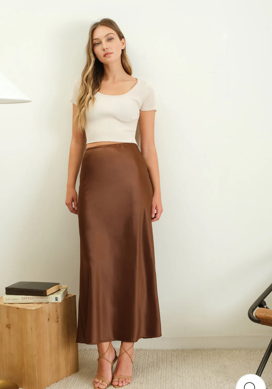 Ribbed Lettuce-Edge Crop Top