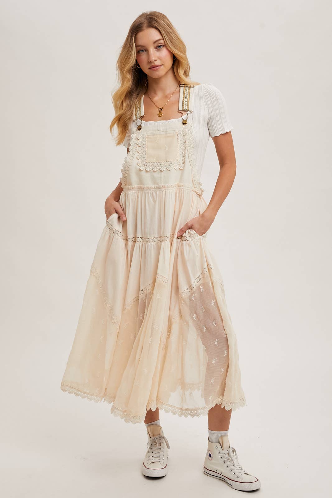 LACE EMBROIDERED TULLE BIB MAXI DRESS WITH LINING: ECRU